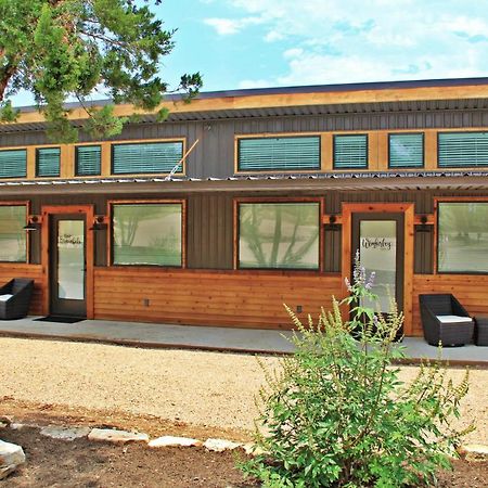 Green Acres Cottages - Wimberley Suite מראה חיצוני תמונה