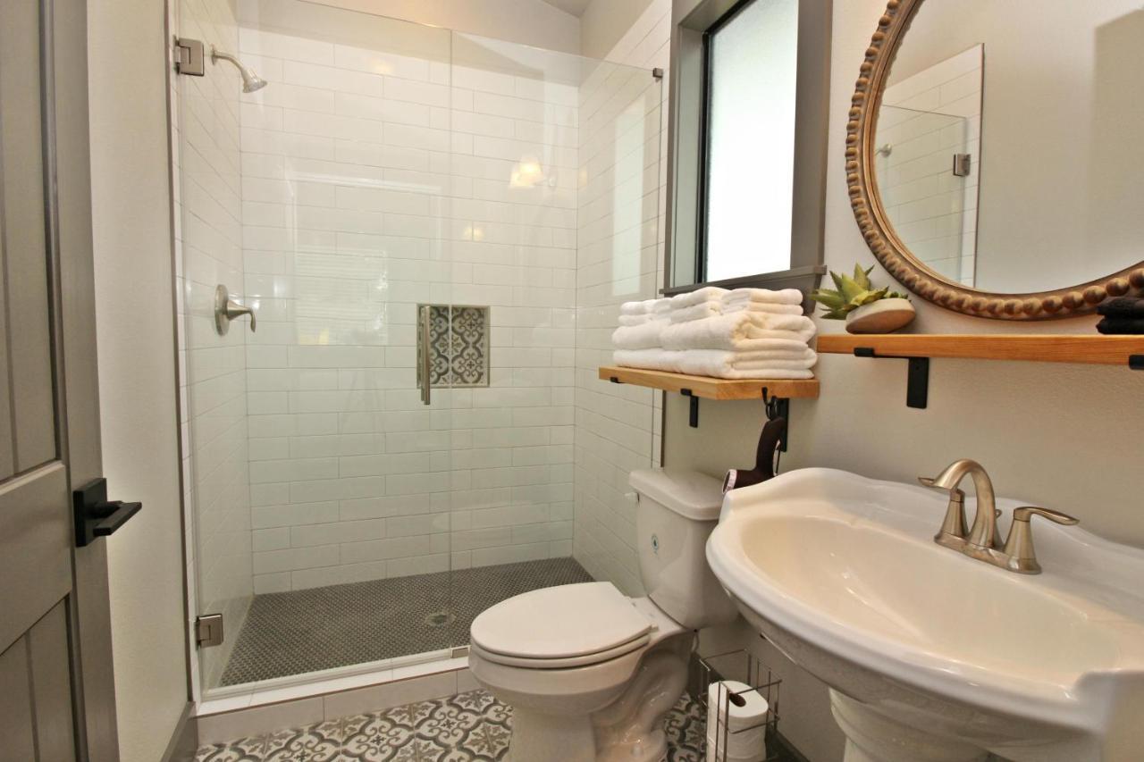 Green Acres Cottages - Wimberley Suite מראה חיצוני תמונה